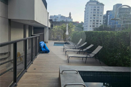 Apartamento à venda com 2 quartos, sendo 1 suíte,  em Pinheiros, São Paulo, SP
