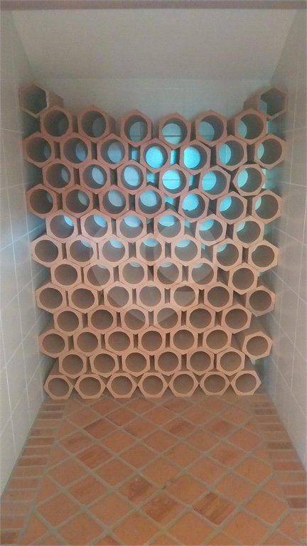 Casa à venda com 5 quartos, sendo 2 suítes, no condomínio Vinhas da Vista Alegre - Lado Sede, Vinhedo - SP