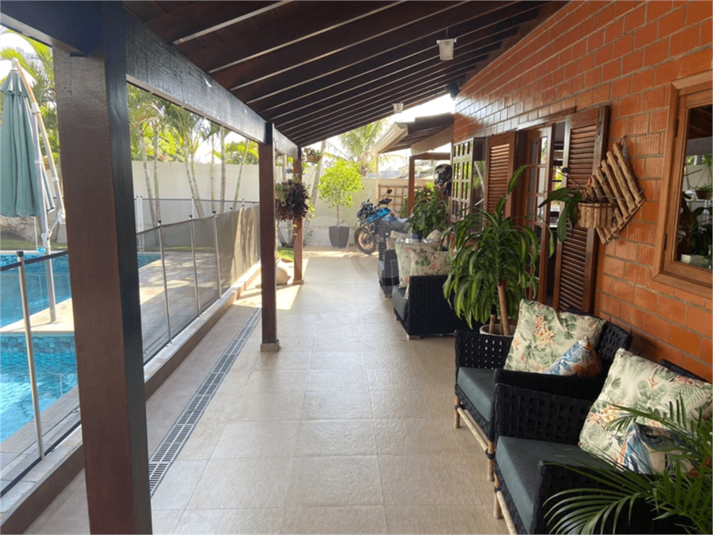 Casa à venda com 4 quartos, sendo 2 suítes, no condomínio Jardim do Ribeirão II, Itupeva - SP
