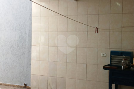 Casa à venda com 4 quartos, sendo 1 suíte, em Jardim Rosa de Franca, Guarulhos, SP