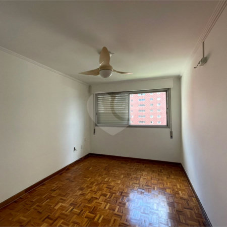 Apartamento à venda com 3 quartos, sendo 1 suíte, em Itaim Bibi, São Paulo, SP