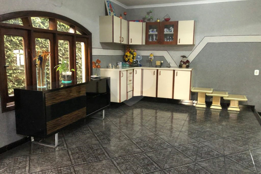 Sobrado à venda com 5 quartos, sendo 2 suítes, em Vila Maria Alta, São Paulo, SP