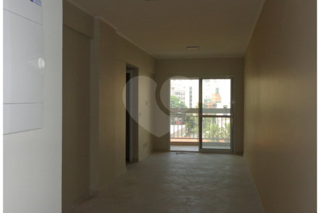 Apartamento de 2 quartos com garagem para alugar em Santa Cecília