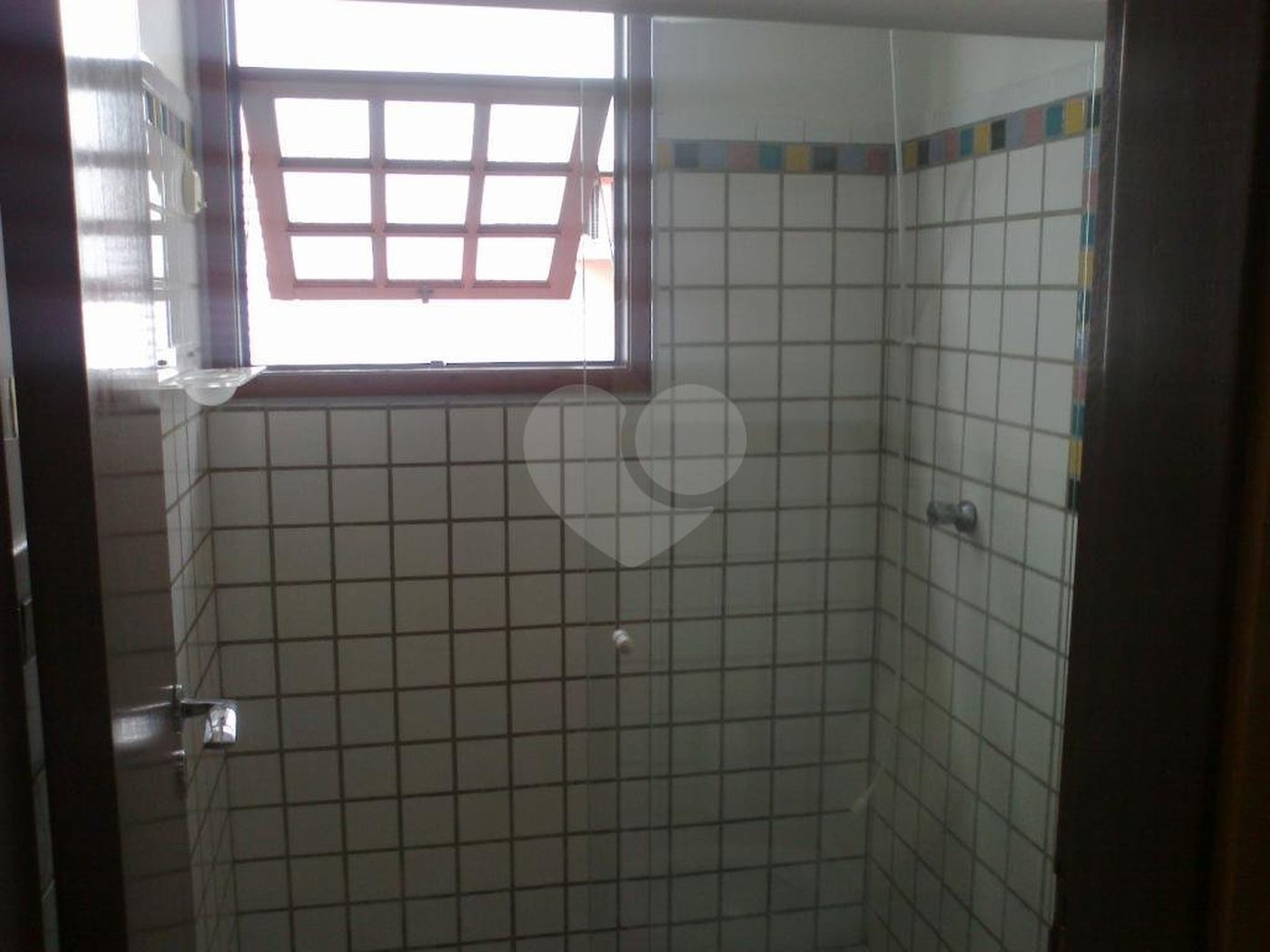 Sobrado à venda com 5 suítes em Enseada, Bertioga, SP