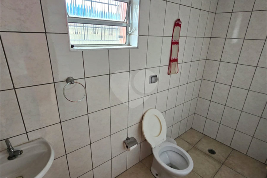 Casa à venda com 3 quartos, sendo 1 suíte, em Vila Pereira Cerca, São Paulo, SP