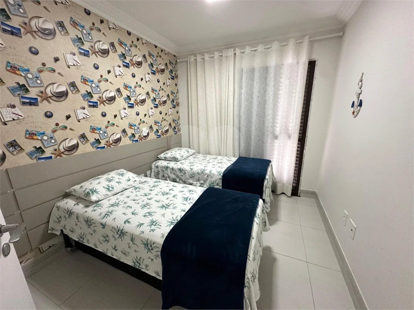 Apartamento à venda com 3 quartos, sendo 1 suíte, em Riviera de São Lourenço, Bertioga, SP