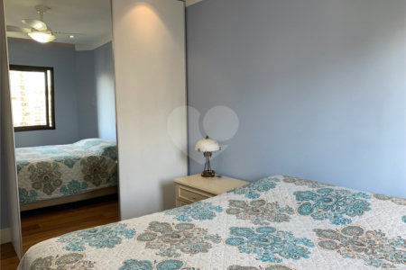 Cobertura à venda com 4 quartos, sendo 2 suítes, em Campo Belo, São Paulo, SP