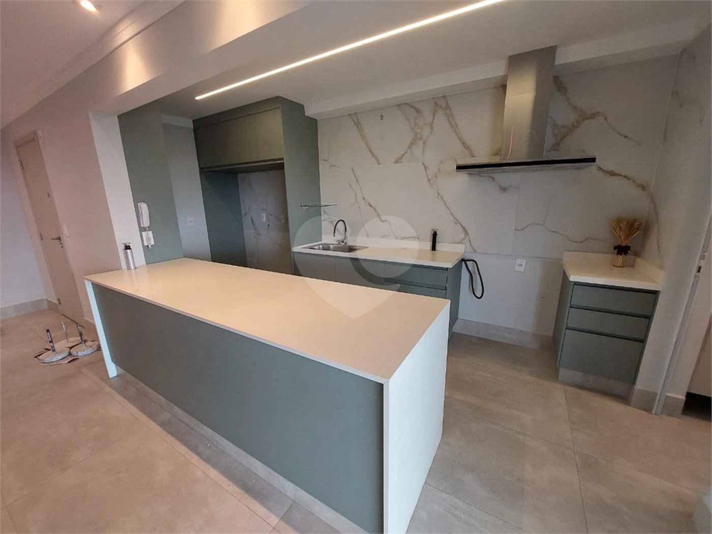 Apartamento à venda com 3 suítes em Bairro Pau Preto, Indaiatuba, SP