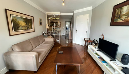 Apartamento à venda com 3 quartos, sendo 1 suíte, em Santo Amaro, São Paulo, SP