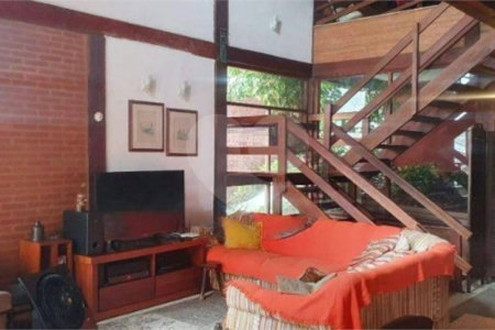 Casa à venda com 3 quartos, sendo 1 suíte, no condomínio Terras de São Francisco, Vinhedo - SP