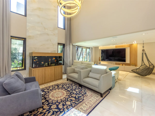 Casa à venda com 3 suítes no condomínio Reserva 8, São Paulo - SP