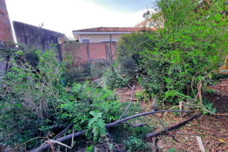 Terreno no Jardim Beatriz.