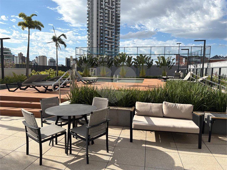 Apartamento à venda com 3 suítes em Jardim Faculdade, Sorocaba, SP