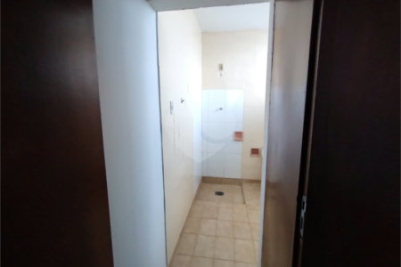 Casa à venda ou para alugar com 4 quartos, sendo 3 suítes,  no Centro, Itapetininga, SP