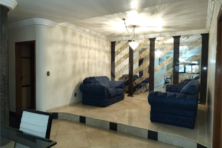 Casa Térrea à venda com 6 quartos, sendo 4 suítes, em Cangaíba, São Paulo, SP