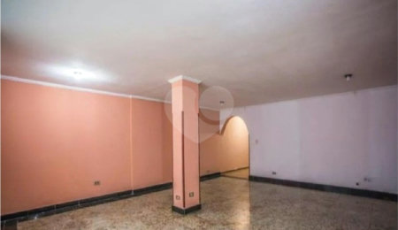 Sobrado à venda com 4 quartos, sendo 1 suíte,  em Vila Parque Jabaquara, São Paulo, SP
