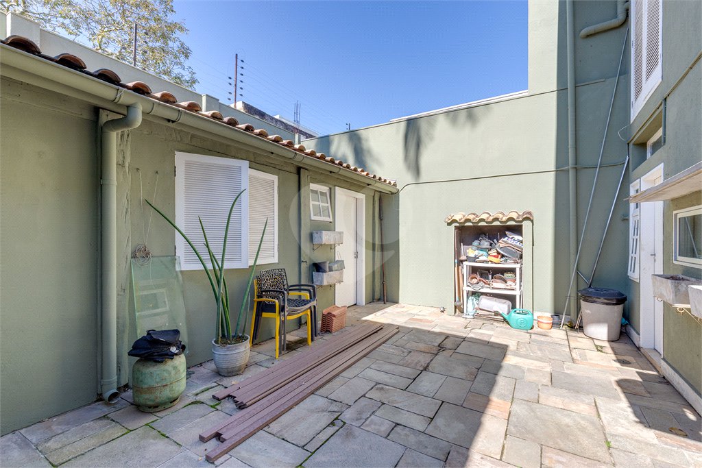 Casa à venda com 4 quartos, sendo 2 suítes,  em Alto da Boa Vista, São Paulo, SP