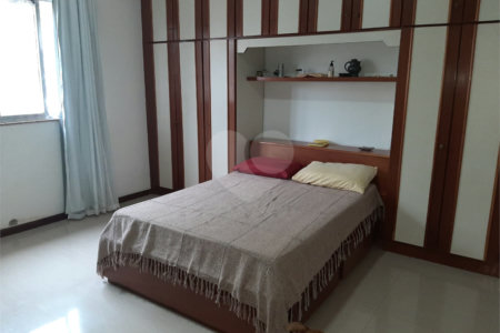 Casa à venda com 6 quartos, sendo 3 suítes,  em Tijuca, Rio de Janeiro, RJ