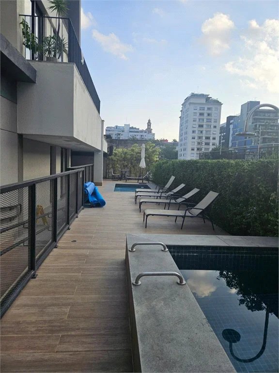 Apartamento à venda com 2 quartos, sendo 1 suíte, em Pinheiros, São Paulo, SP