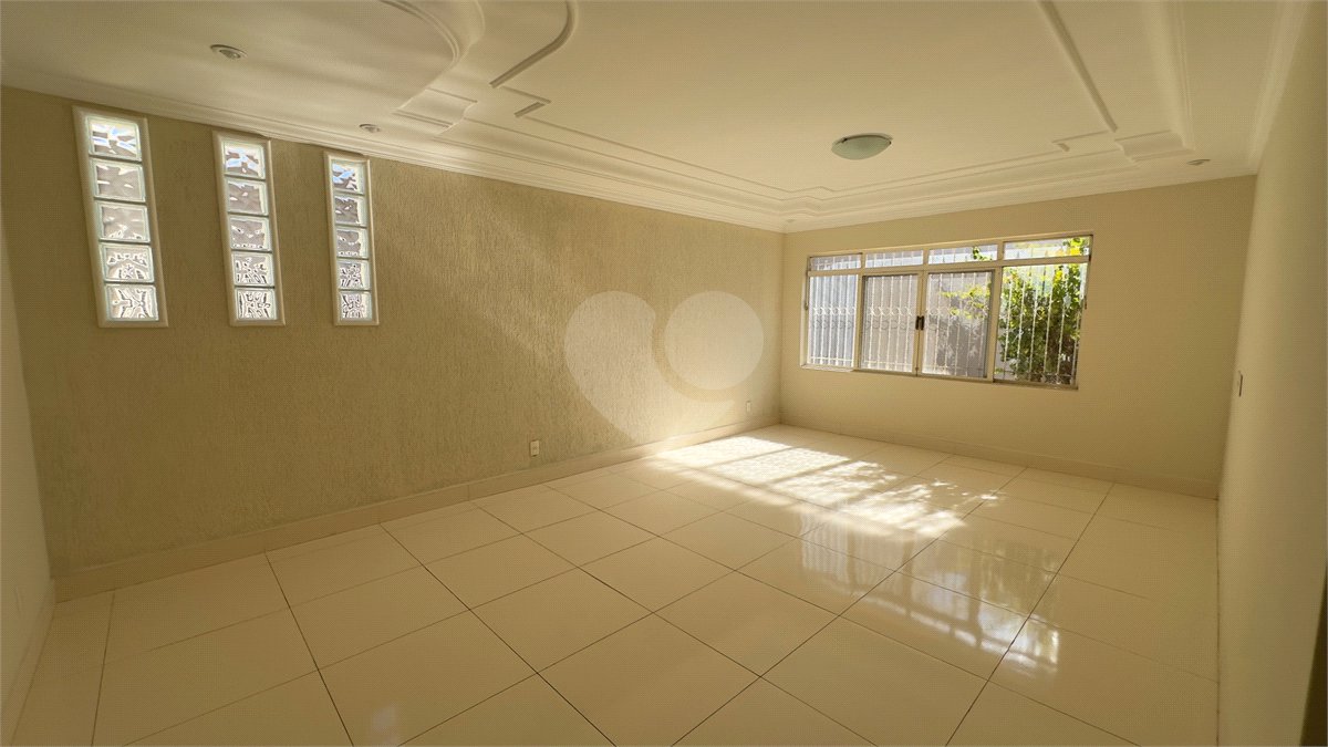 Casa para alugar com 4 quartos, sendo 3 suítes, em Vila Sfeir, Indaiatuba, SP