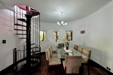 Casa à venda com 4 quartos, sendo 2 suítes,  em Interlagos, São Paulo, SP
