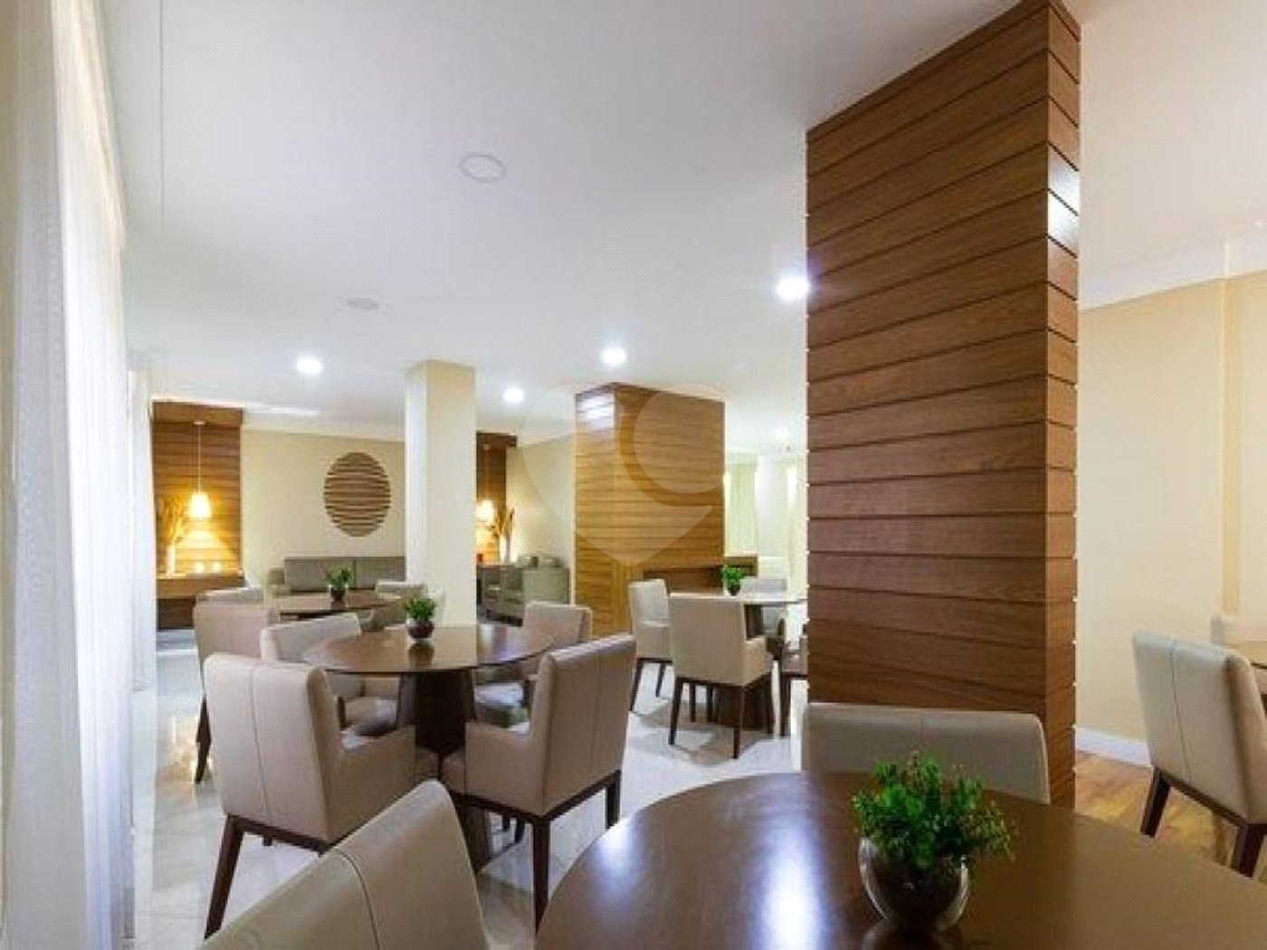 Apartamento à venda com 3 suítes em Vila Suzana, São Paulo, SP