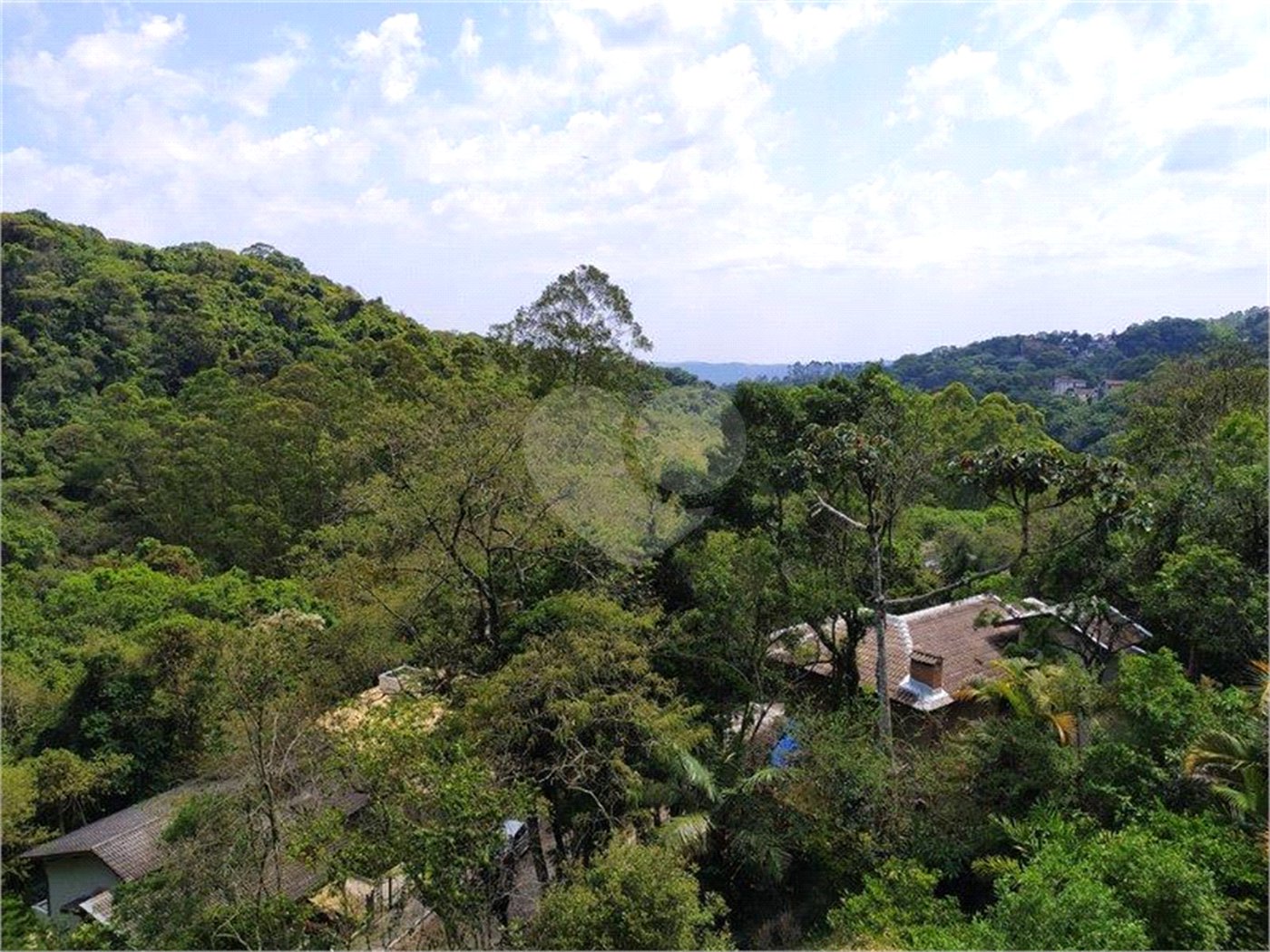 Casa à venda com 4 suítes no condomínio Parque Imperial, Mairiporã - SP