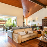 Casa à venda com 5 quartos, sendo 4 suítes, em Interlagos, São Paulo, SP