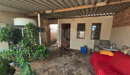 Casa à venda com 1 quarto em Vila Célia, Itapetininga, SP