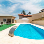 Casa à venda com 3 quartos, sendo 1 suíte, no condomínio Vale do Sol, Bom Jesus dos Perdões - SP