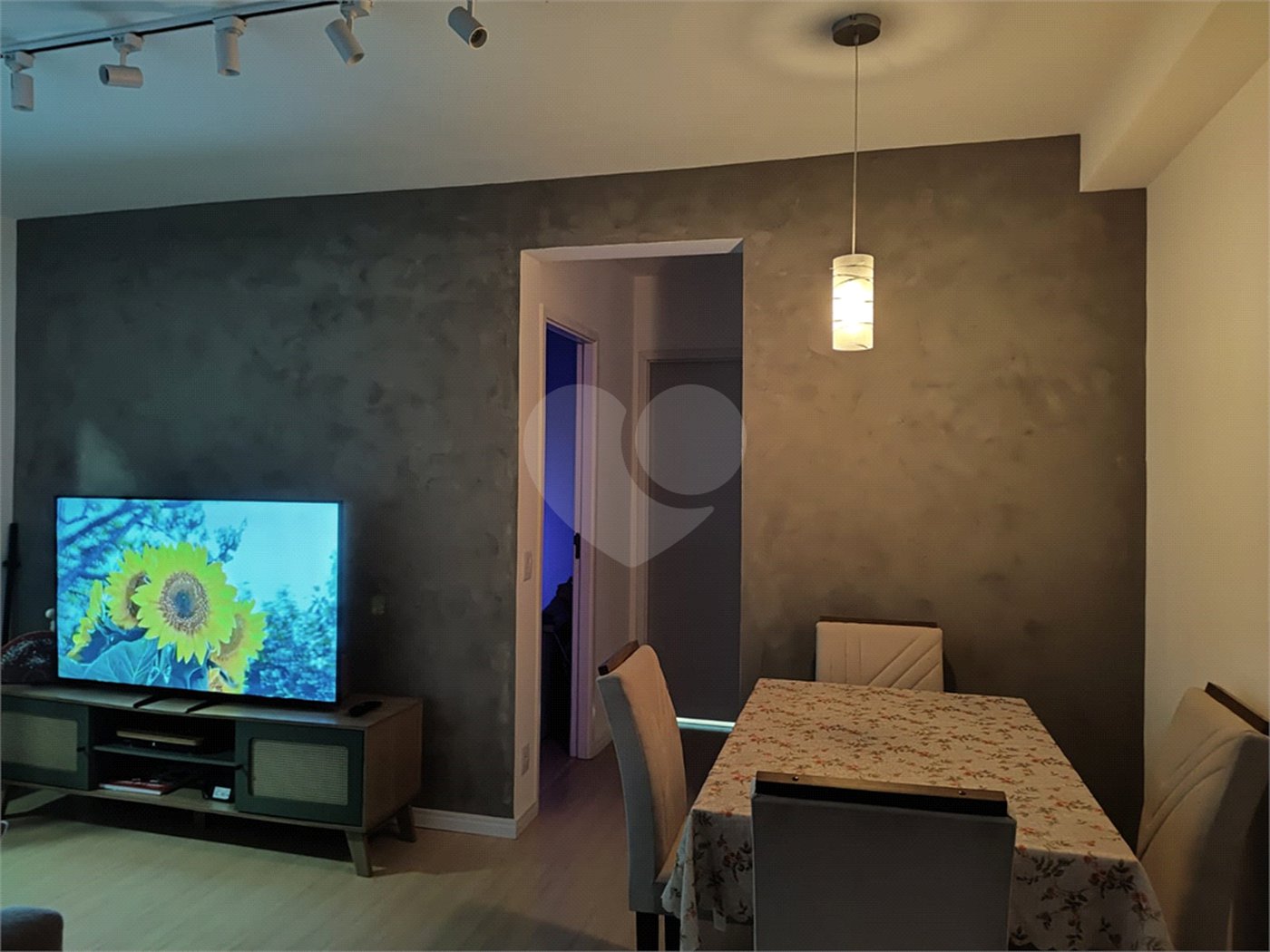 Apartamento à venda com 2 quartos, sendo 1 suíte, em Vila Rosália, Guarulhos, SP