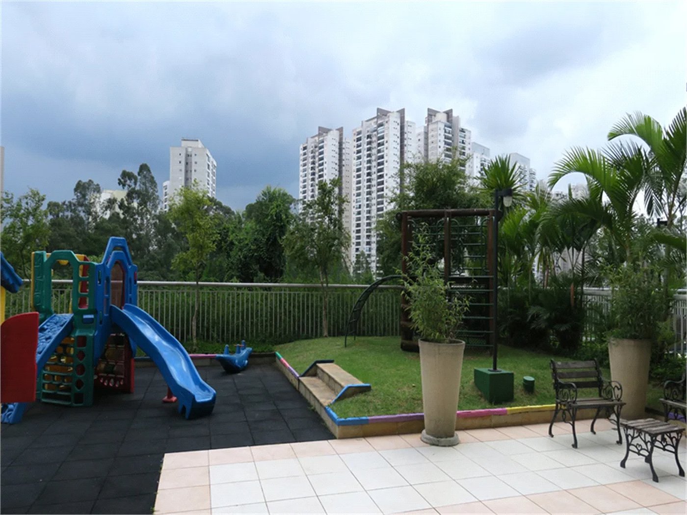 Apartamento à venda com 3 quartos, sendo 1 suíte, em Vila Andrade, São Paulo, SP