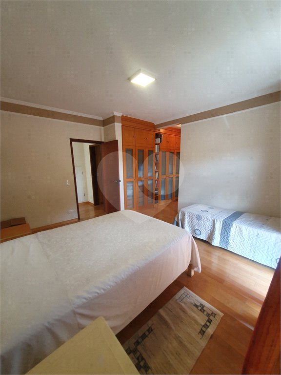 Casa à venda com 5 suítes no condomínio Vila Hípica I, Vinhedo - SP