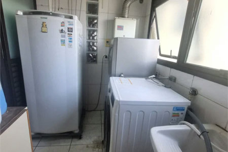 Apartamento à venda com 3 quartos, sendo 1 suíte, em Jardim Londrina, São Paulo, SP