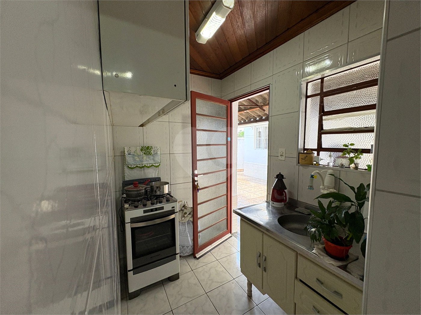 Casa à venda com 2 quartos em Conjunto Habitacional Brás Cubas, Mogi das Cruzes, SP