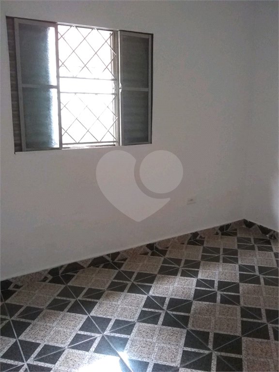 Casa à venda com 3 quartos em Vila Nilo, São Paulo, SP