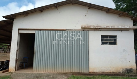 Sítio à venda com 2 quartos em Gramadão, São Miguel Arcanjo, SP