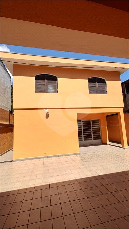 Sobrado à venda com 3 quartos, sendo 1 suíte,  em Artur Alvim, São Paulo, SP