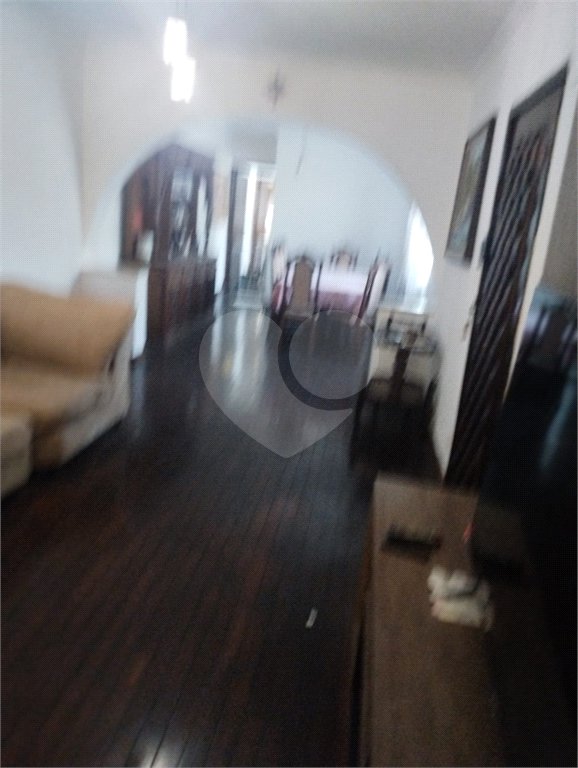 Sobrado à venda com 3 quartos, sendo 1 suíte, em Jardim Cordeiro, São Paulo, SP
