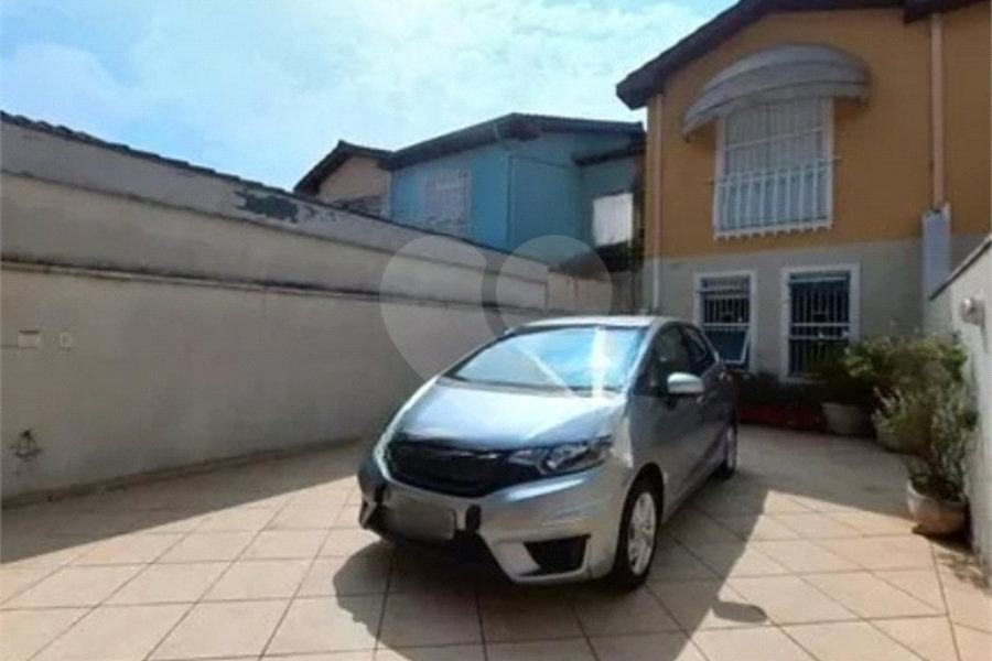 Sobrado à venda com 3 quartos, sendo 1 suíte, em Vila Pereira Barreto, São Paulo, SP