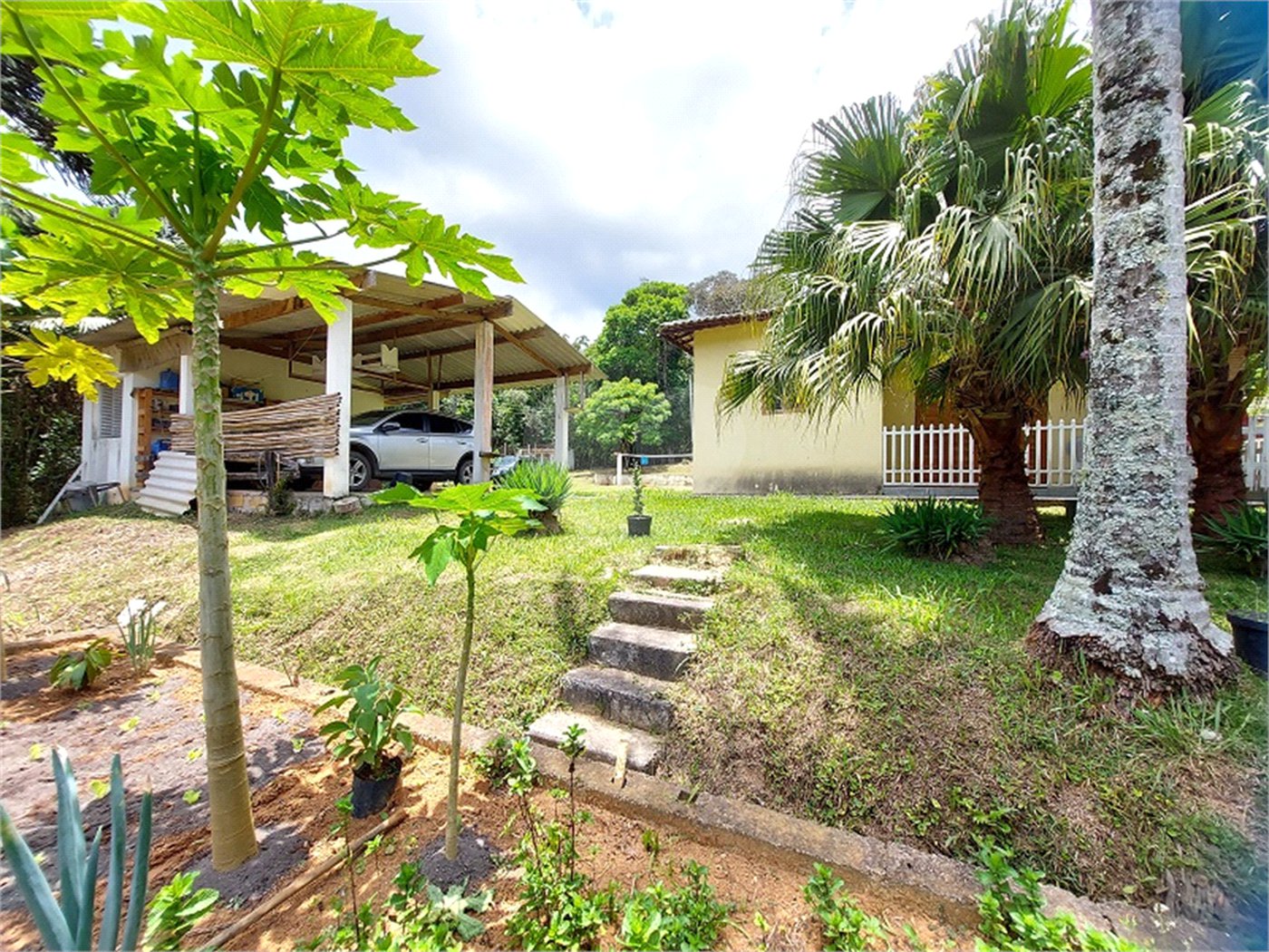 Casa à venda com 4 quartos, sendo 1 suíte, no Centro, Ibiúna, SP