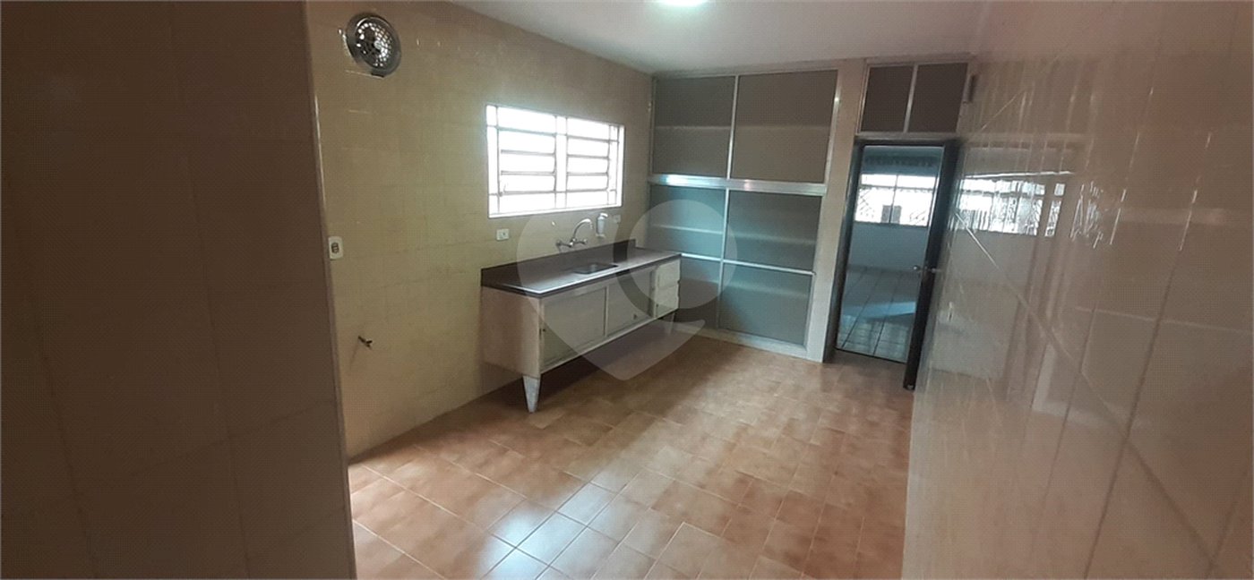 Casa à venda com 3 quartos, sendo 1 suíte, em Vila Gustavo, São Paulo, SP