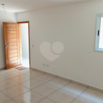 Apartamento de 48m2 localizado na Travessa da Av. Jaçanã 2 dorms