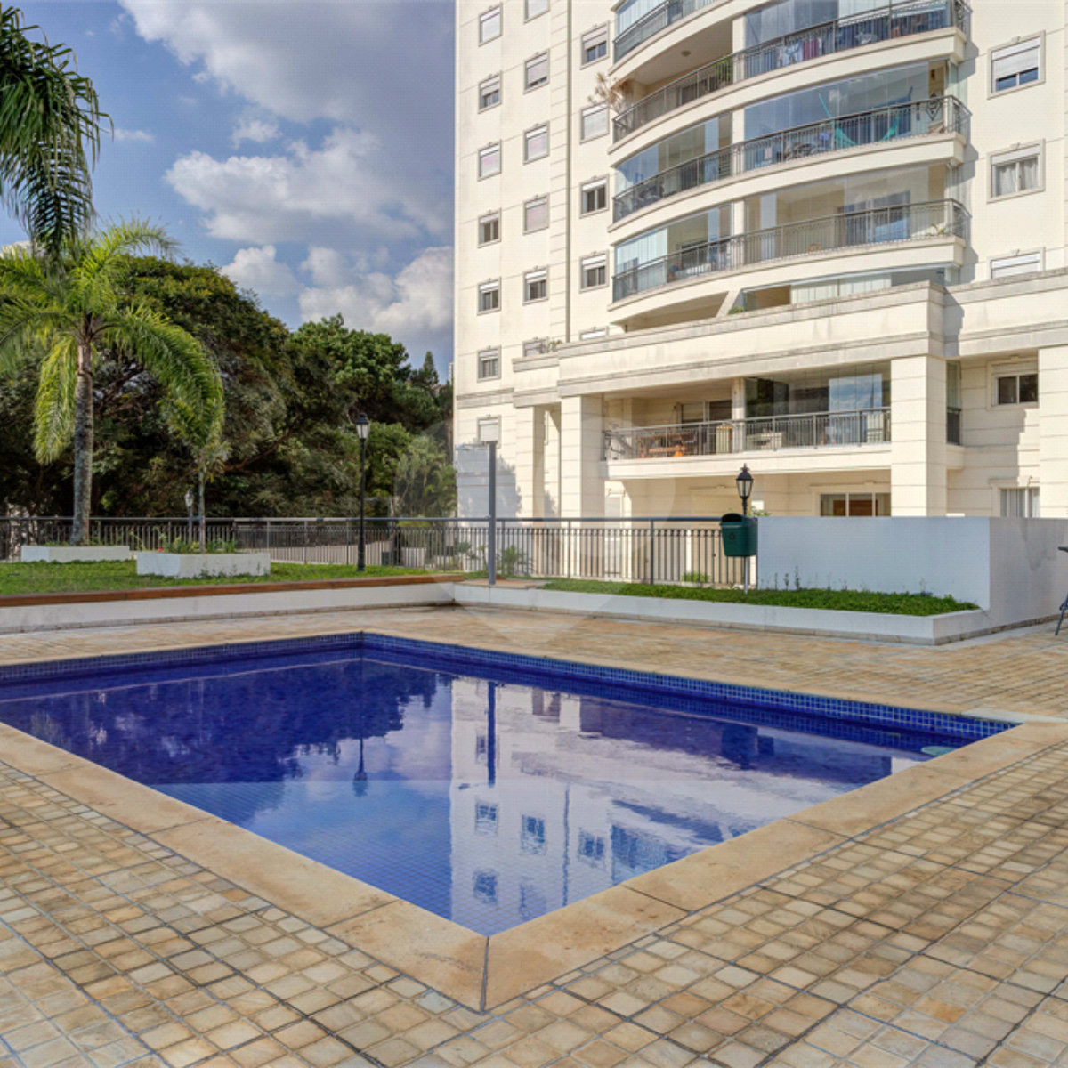 Cobertura à venda com 4 quartos, sendo 1 suíte, em Jardim Marajoara, São Paulo, SP