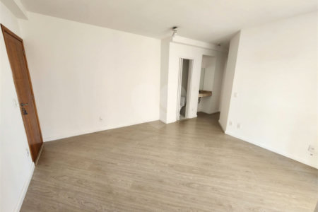 Apartamento à venda com 3 quartos, sendo 1 suíte,  no Centro, São Bernardo do Campo, SP