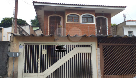 Sobrado à venda com 3 quartos, sendo 1 suíte,  em Tremembé, São Paulo, SP