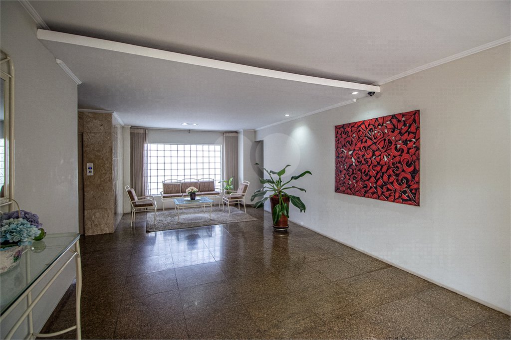Apartamento à venda com 3 quartos, sendo 2 suítes, em Água Branca, São Paulo, SP