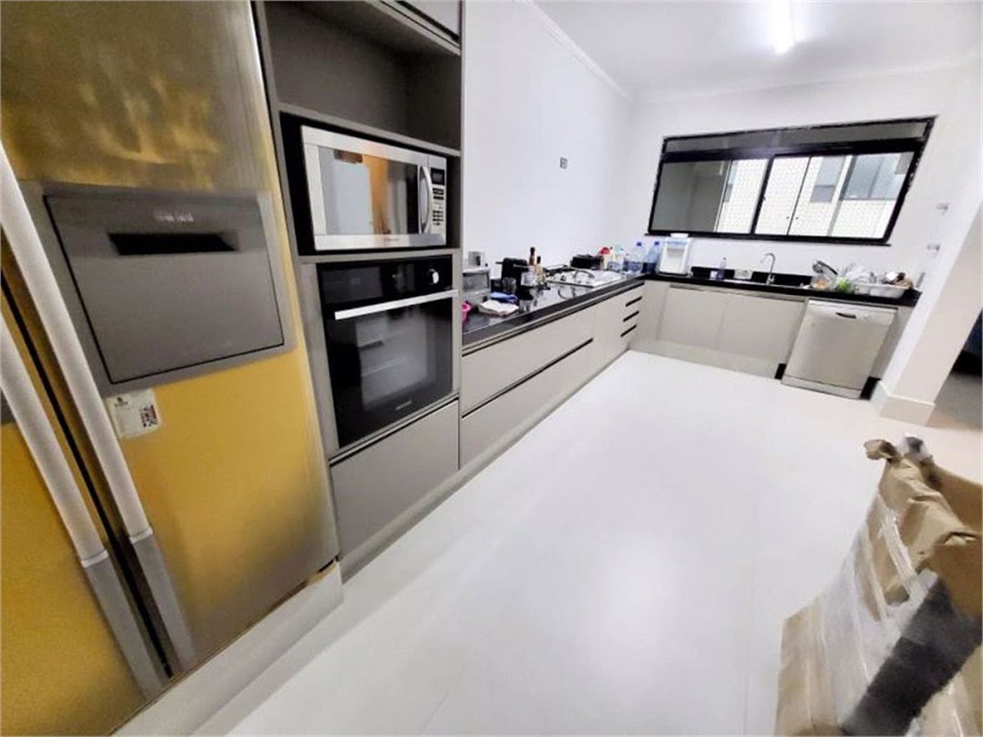 Apartamento Residencial à venda, Gonzaga, Santos - AP1919.