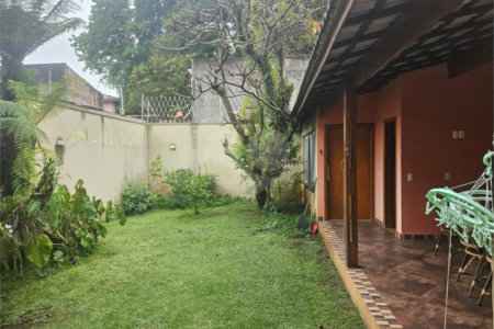 Sobrado à venda com 4 quartos, sendo 2 suítes, em Brooklin Paulista, São Paulo, SP