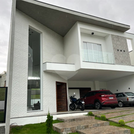 Casa à venda com 4 quartos, sendo 3 suítes,  no condomínio Mosaico Essence - Fase 1, Mogi das Cruzes - SP
